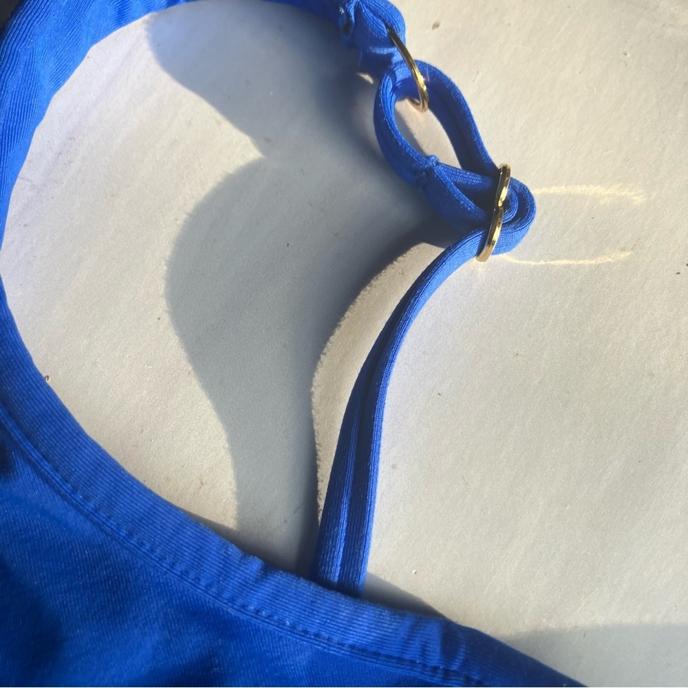 BECCA Color Code V-Wire One-Piece Swimsuit‎ Ultra Marine Blue Medium - Picture 7 of 10